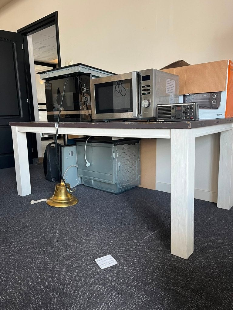 Eetkamertafel, Ophalen, Gebruikt, 50 tot 100 cm, 150 tot 200 cm