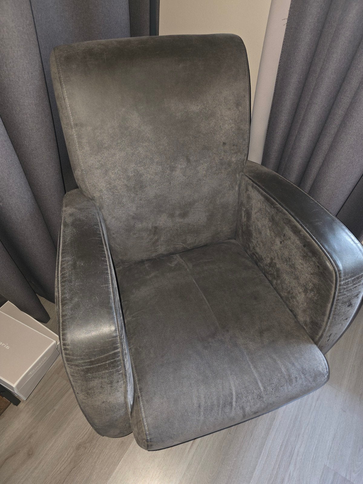 Comfortabele fauteuil - opfrisbeurt nodig, Huis en Inrichting, Gebruikt, 75 tot 100 cm, Ophalen of Verzenden, Stof