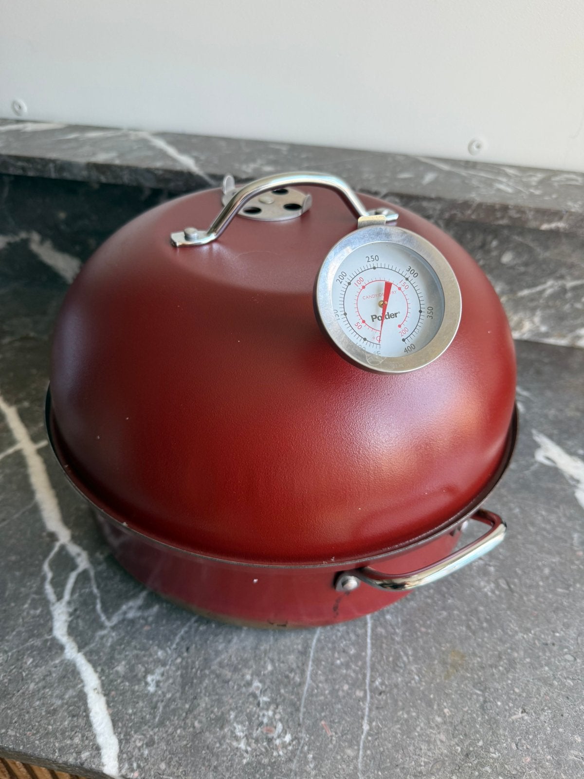 Nordic Ware Kettle Smoker / Rode Rookpan met thermometer, Ophalen of Verzenden, Gebruikt