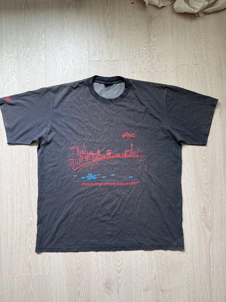 Vintage Asics 2004 Rhein Marathon Dusseldorf - 2XL, ., Overige maten, Ophalen of Verzenden, Zo goed als nieuw