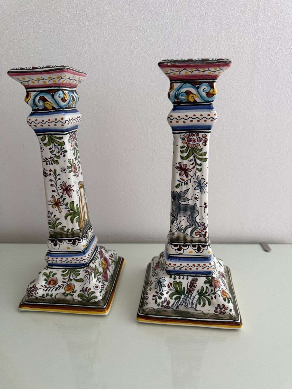 Antieke Portugese Handgeschilderde Kandelaars (Sec. XVII), Antiek en Kunst, Antiek | Kandelaars, Ophalen, Keramiek of Aardewerk