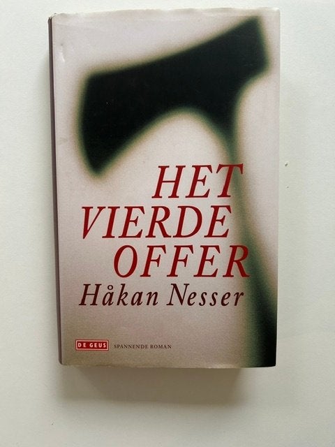 Het Vierde Offer. Hakan Nesser, Ophalen of Verzenden, Zo goed als nieuw