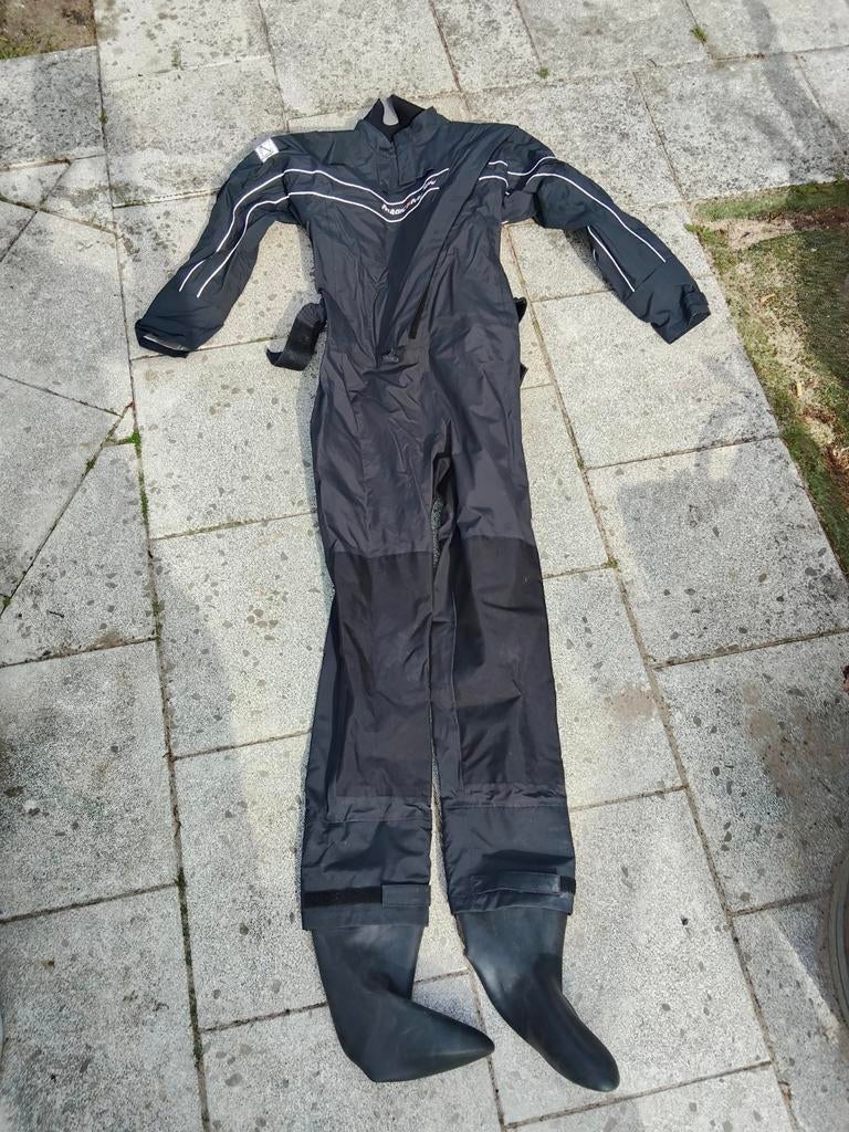 MAGIC MARINE DROOGPAK  LENGTE 175. SCHOEN MAAT 42, Watersport en Boten, Duiken, Ophalen, Zo goed als nieuw, Duikpak