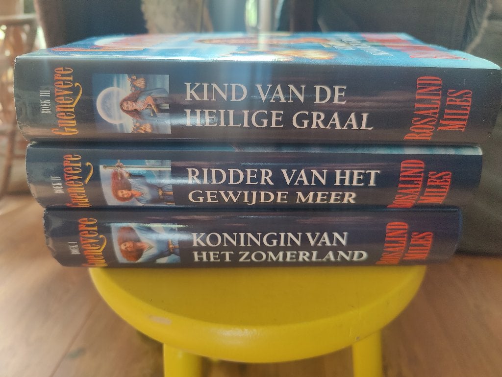 Guenevere - Rosalind Miles - Trilogie - Hardcover, Boeken, Ophalen of Verzenden, Gelezen
