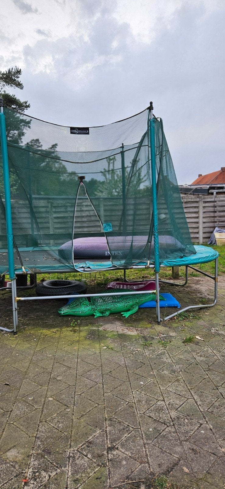 Trampoline ovaal gekocht bij van cranenbroek met net, Kinderen en Baby's, Speelgoed | Buiten | Trampolines, Ophalen