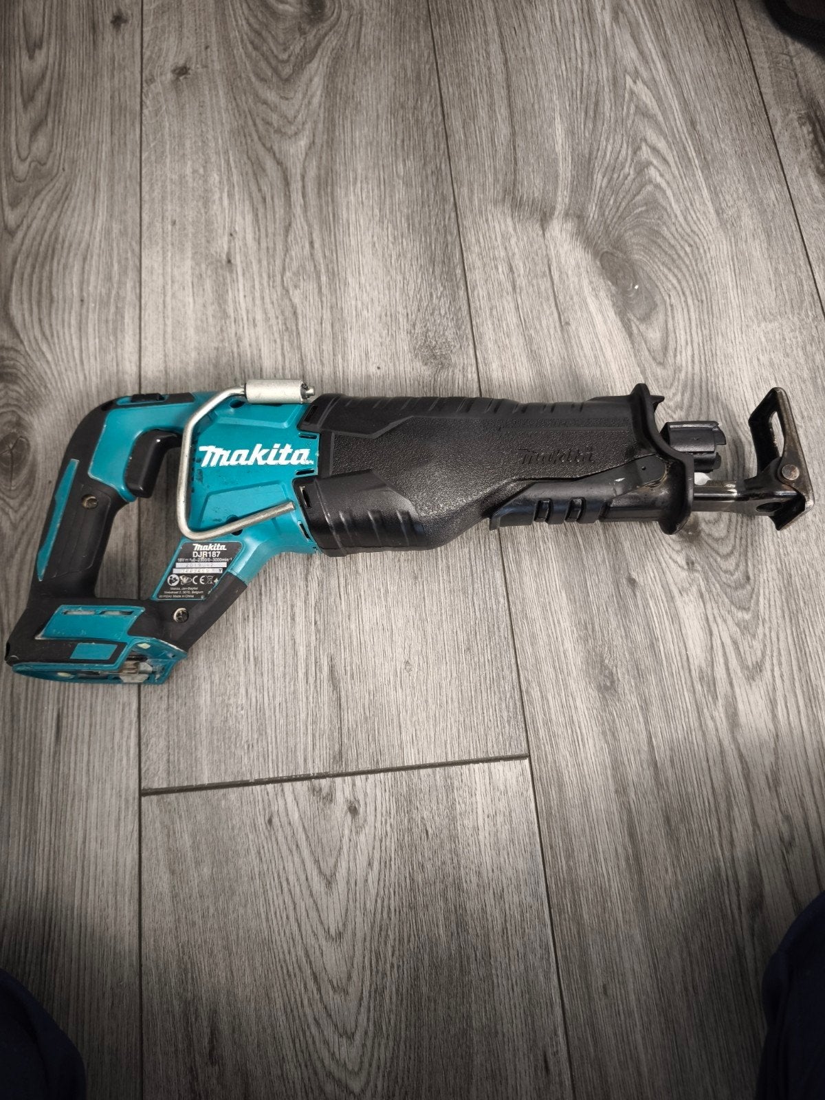 Makita Reciprozaag DJR187 - Zo goed als nieuw, Doe-het-zelf en Verbouw, Ophalen of Verzenden, Zo goed als nieuw, Reciprozaag, Makita