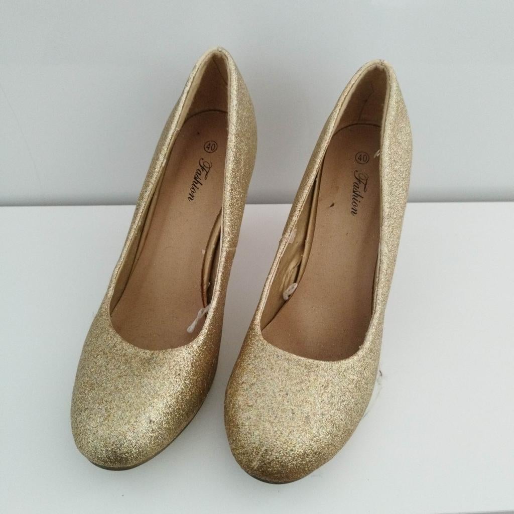 Gouden glitter pumps maat 40, Kleding | Dames, Schoenen, Pumps, Overige kleuren, Fashion, Ophalen of Verzenden