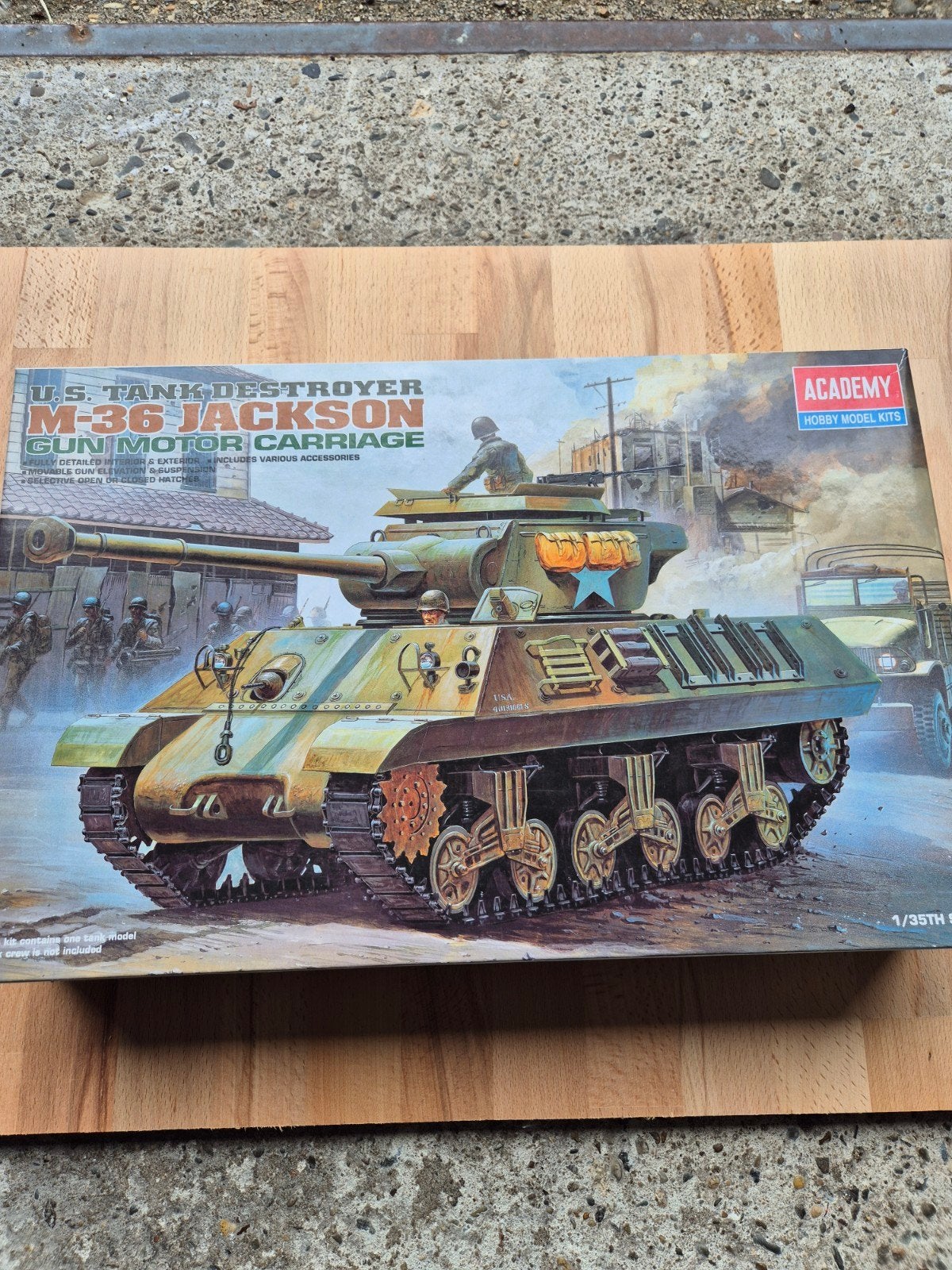 Academy M-36 Jackson US Tank Destroyer 1/35 + Upgrade Royal, Hobby en Vrije tijd, Overige merken, Tank, 1:32 tot 1:50, Nieuw