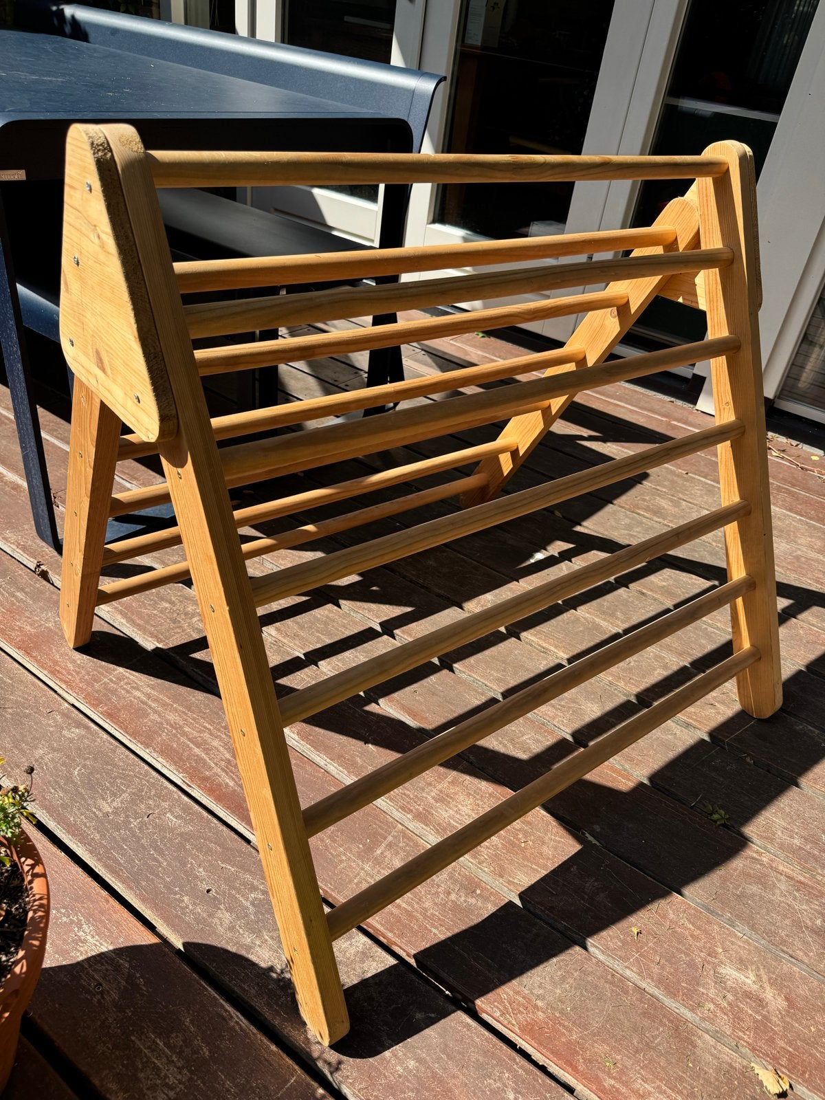 Houten Pikler-driehoek (montessori klimrek)