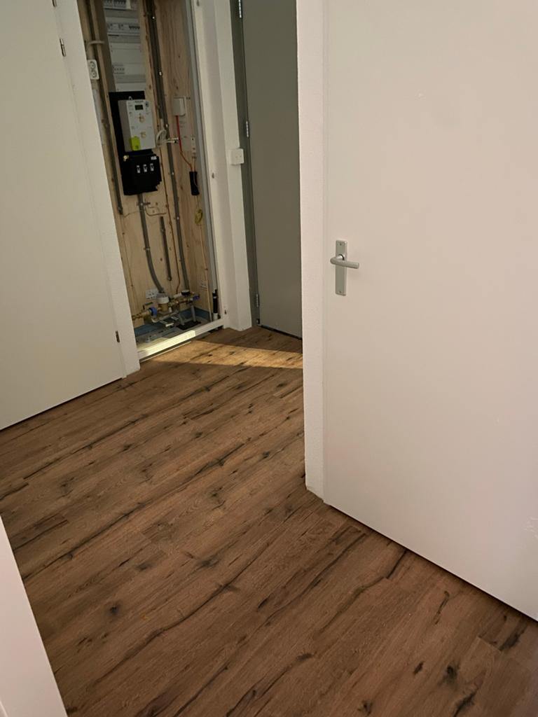 Laminaat legger schilder/klusjesman gezocht Renovatieproject, Garantie