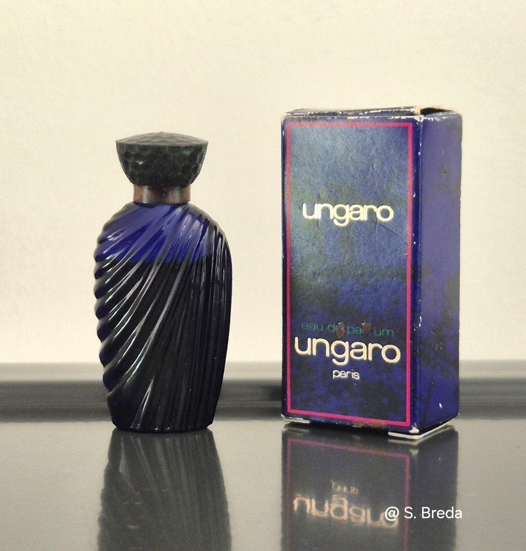 Ungaro - Eau de Parfum miniatuur in doosje, Verzamelen, Ophalen of Verzenden, Miniatuur, Gevuld
