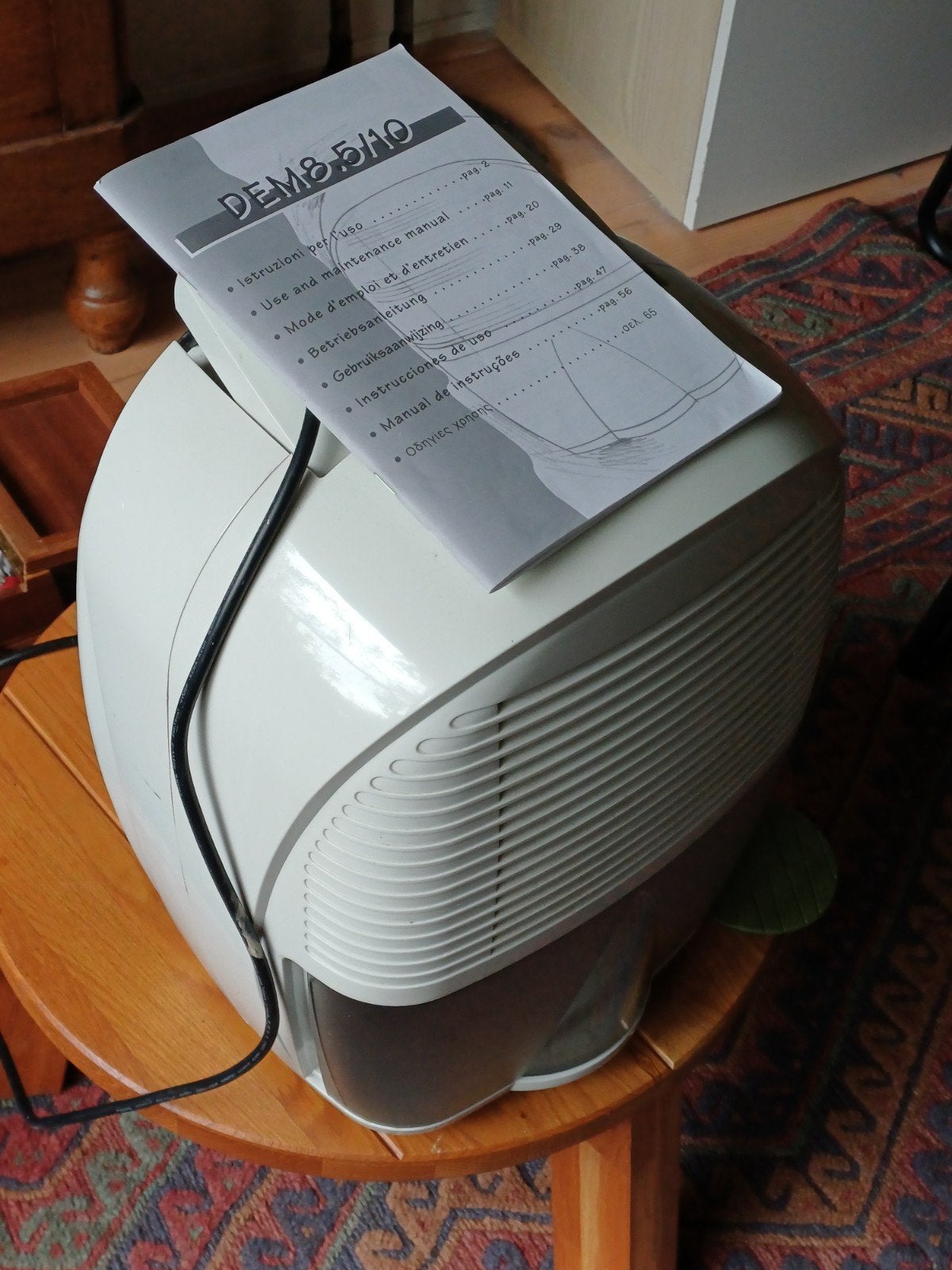 DeLonghi DEM 8.5 Luchtontvochtiger - Zo goed als nieuw, Ophalen, Gebruikt, Luchtontvochter