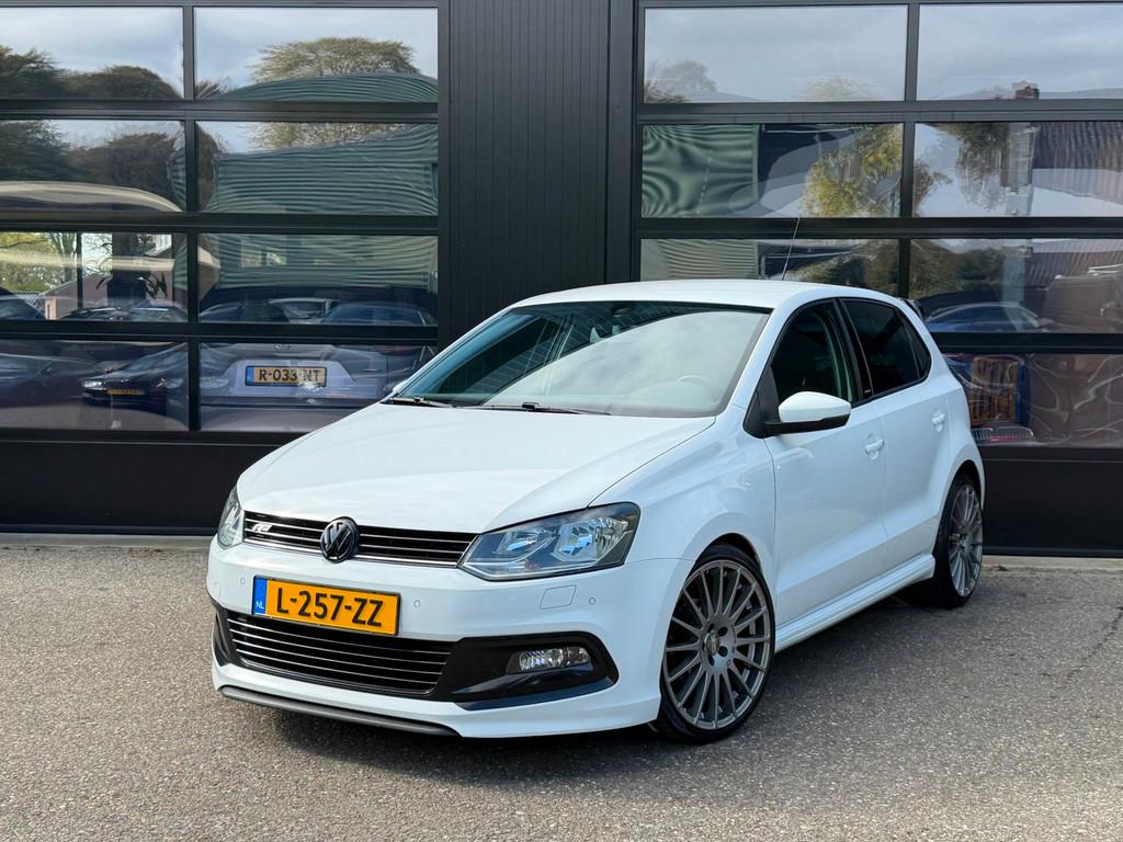 Volkswagen Polo 1.2 TSI R-Line Clima Stoelverw. OZ.Wheels, Auto's, Euro 6, 4 cilinders, Wit, Bedrijf