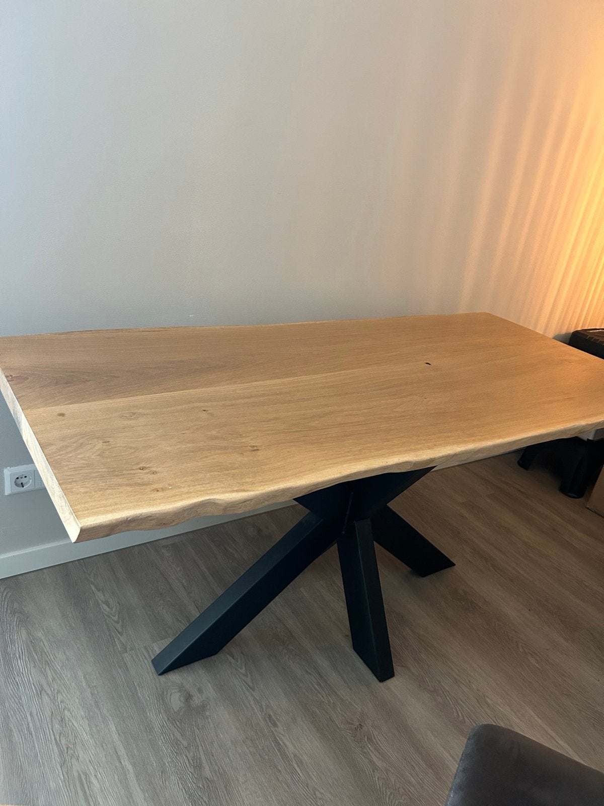 Eikenhouten eettafel met stalen X-poten (157x70x75 cm), Ophalen, Eikenhout, 50 tot 100 cm, Zo goed als nieuw