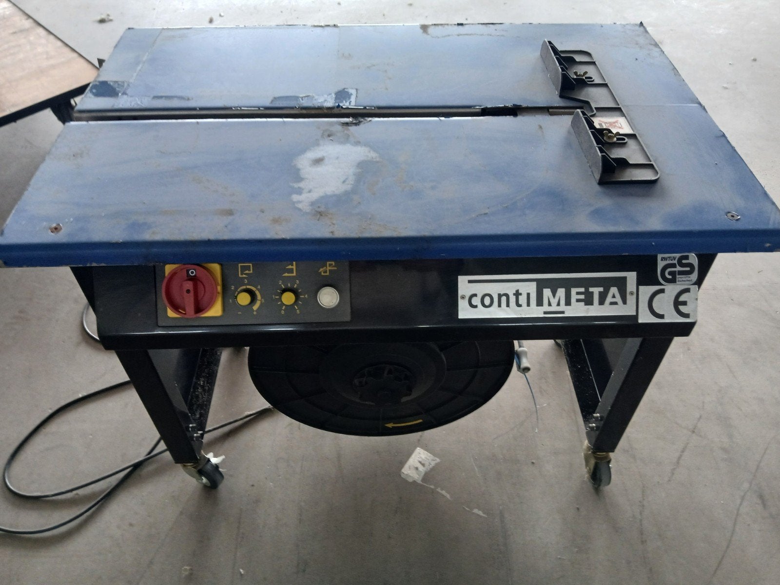 ContiMeta C 2000E Omsnoermachine, Ophalen