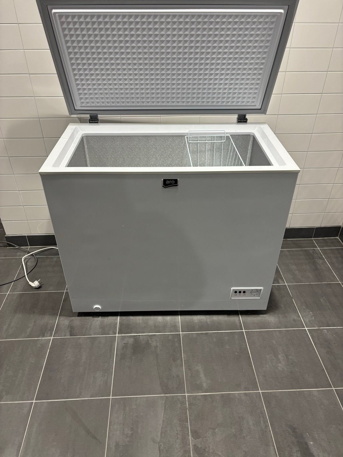 ARO Vrieskist - Zo goed als nieuw, Witgoed en Apparatuur, Ophalen, Vrieskist, Minder dan 85 cm, Zo goed als nieuw