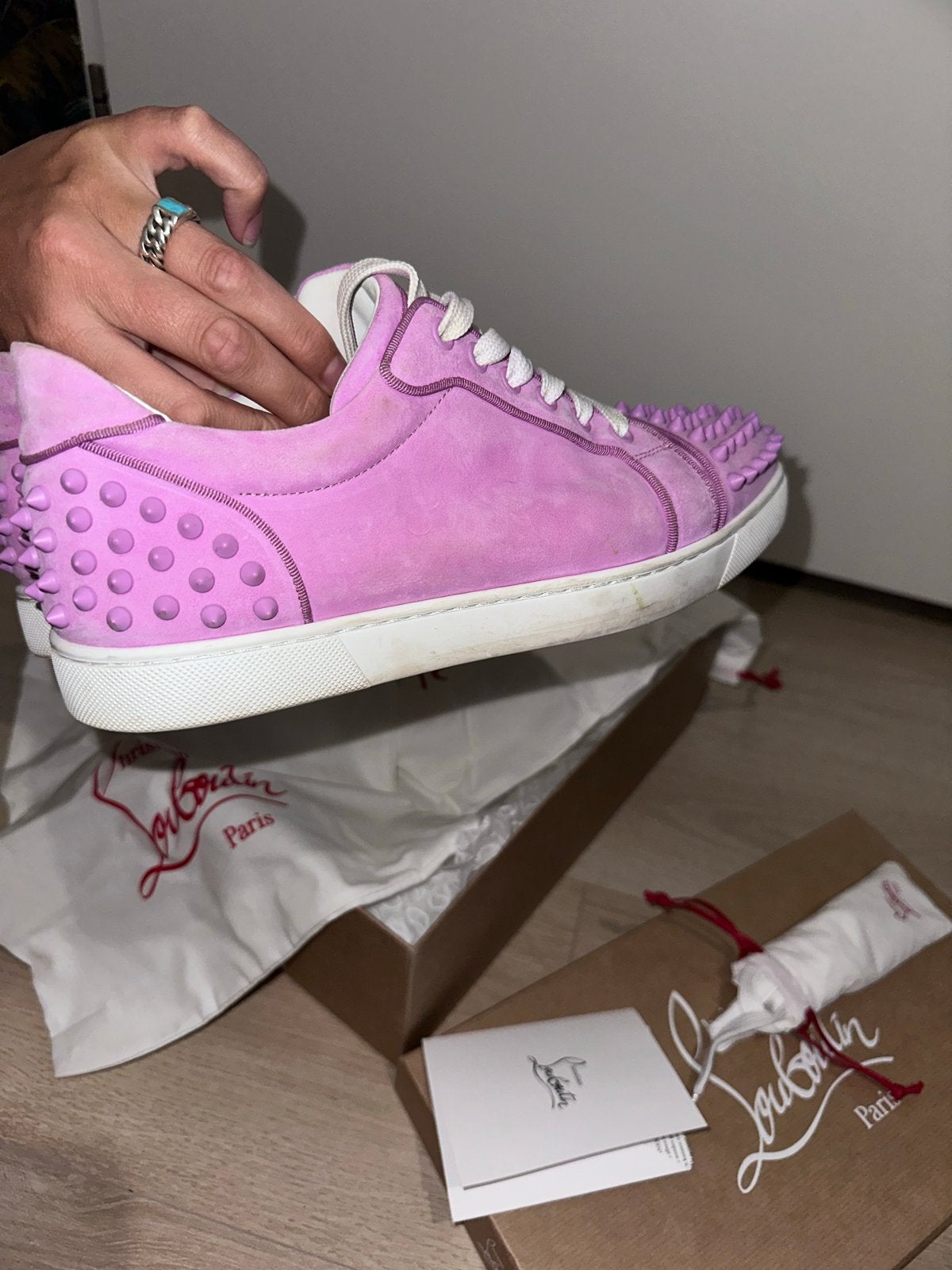 Christian Louboutin sneakers maat 40 - Zo goed als nieuw, Ophalen of Verzenden, Zo goed als nieuw, Overige kleuren, Sneakers of Gympen