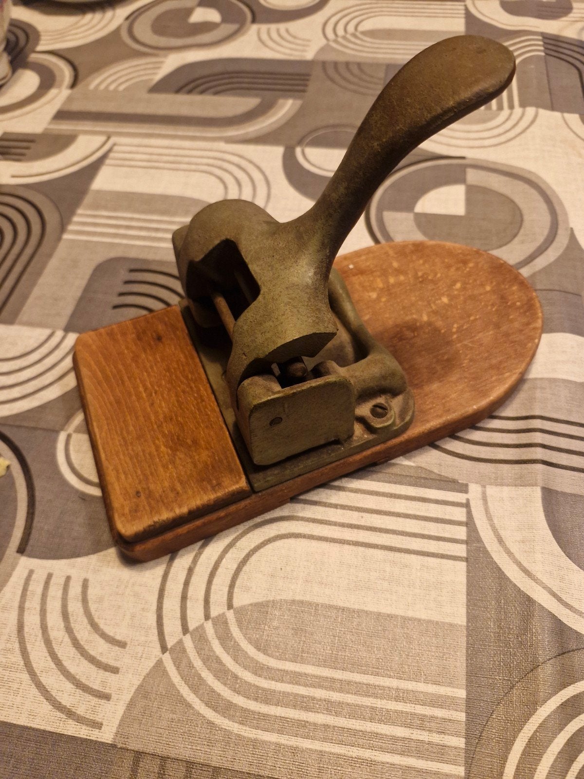 Klassiek perforator, Ophalen