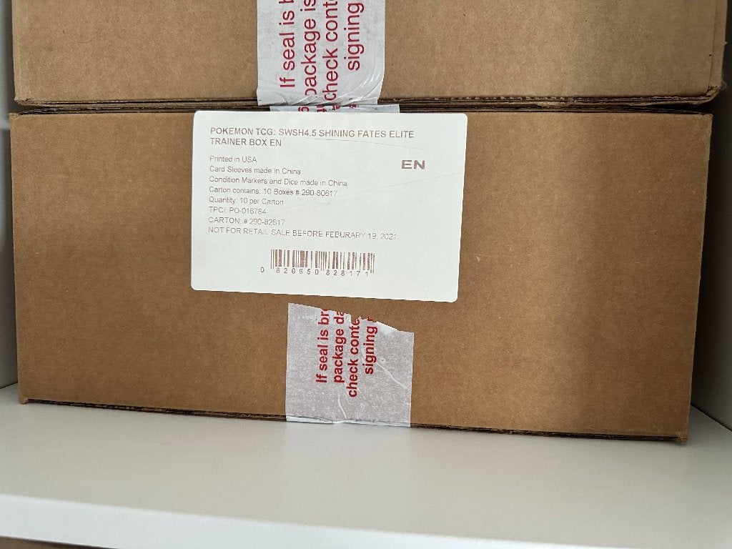 Shining fates etb case sealed, Ophalen of Verzenden, Nieuw, Boosterbox