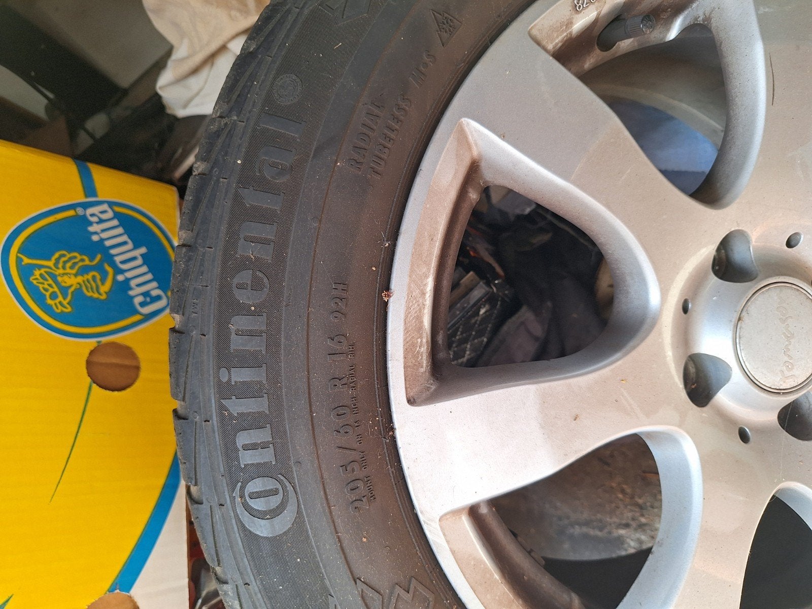 winterbanden met velgen renauld captur, Auto-onderdelen, Banden en Velgen, Ophalen, Gebruikt, 16 inch, Personenwagen