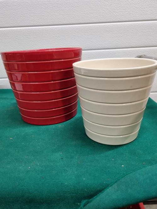 -	Bloempotten 2 stuks, Ophalen of Verzenden, 'T Olde Gre-j, Info@toldegrej.nl, Endepoelstraat 20f Didam
