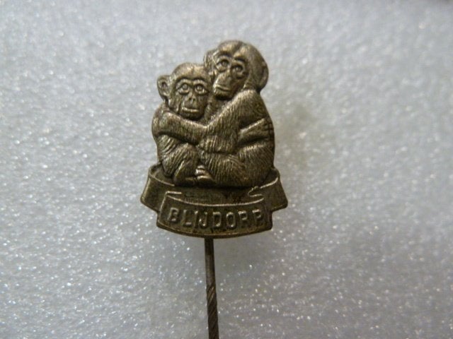 Vintage Speldje Apen 'BLIJDORP', Ophalen of Verzenden, Gebruikt, Dier of Natuur, Speldje of Pin