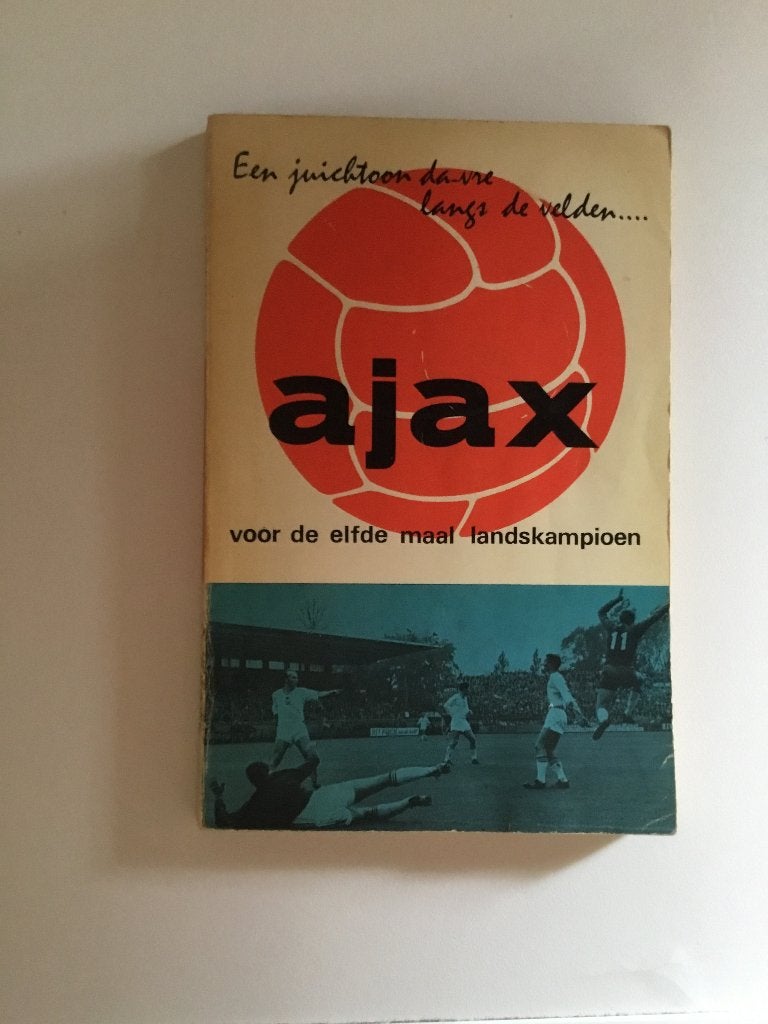 Boek Ajax uit 1996, Gelezen, Ophalen of Verzenden, Balsport, W. Jesse