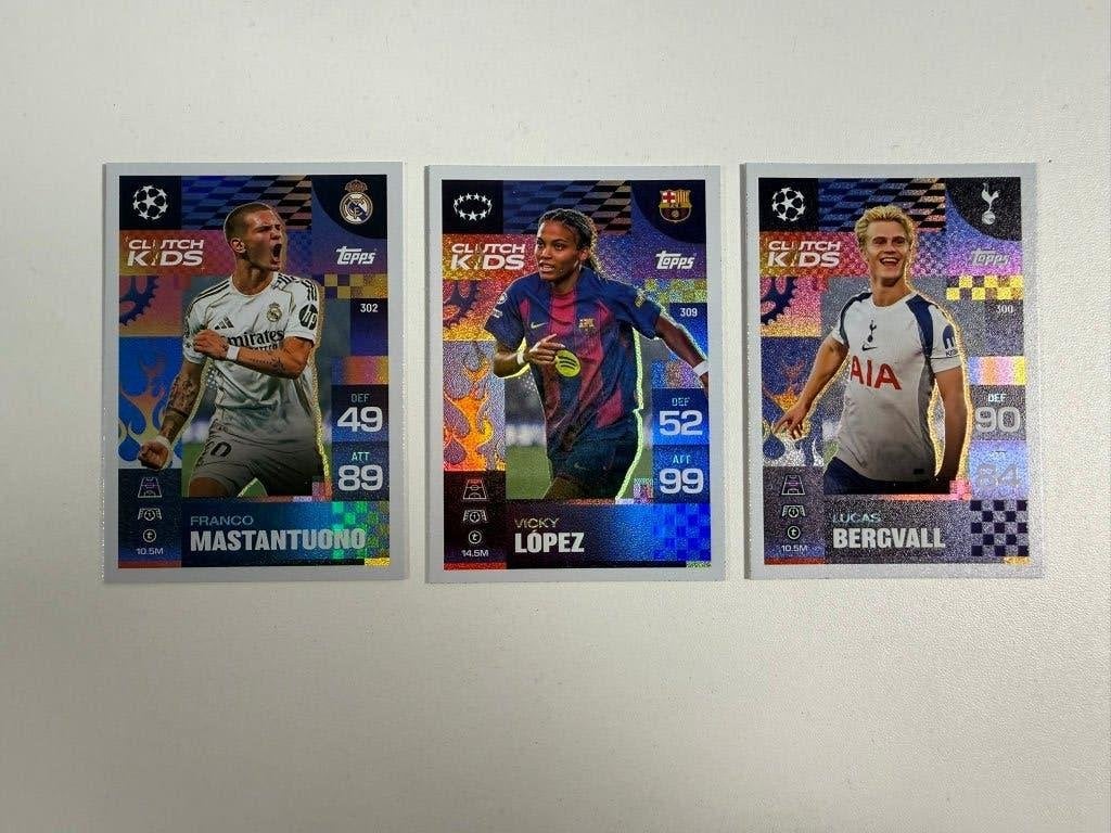 3 Clutch Kids kaarten van Match Attax Extra 2025-26, Ophalen of Verzenden, Nieuw, Buitenlandse clubs, Poster, Plaatje of Sticker