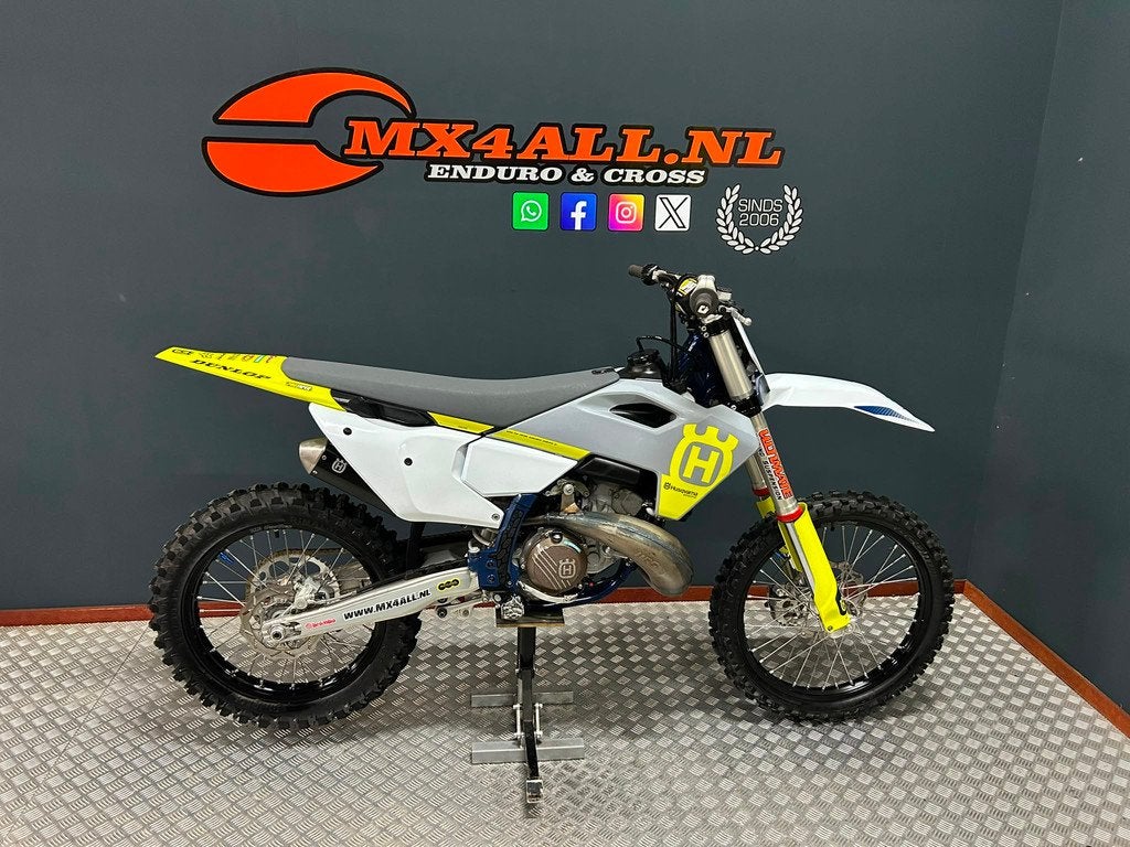 KTM TC 250 2023 TBi 2-takt Slechts ! E-start ! No 250 350 45, 250 cc, Bedrijf, Crossmotor
