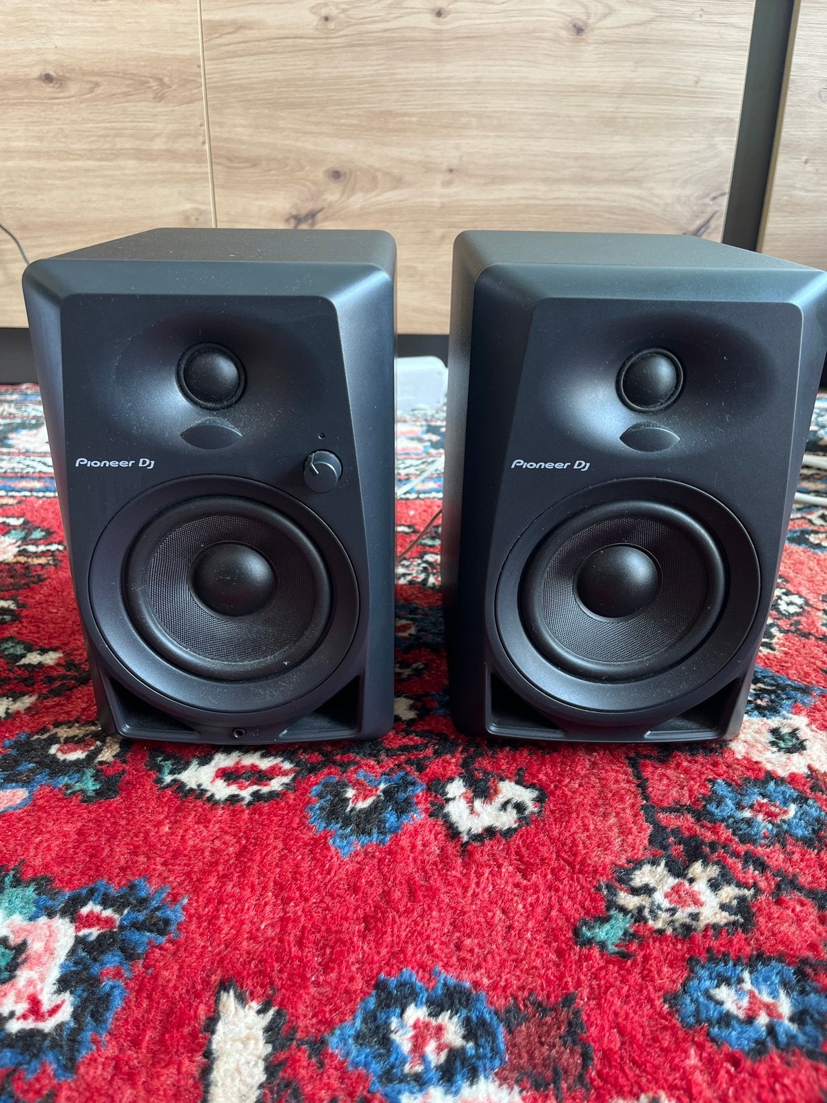 Pioneer DJ DM-40 actieve studiomonitor (set compleet), Gebruikt, Speakerset, Ophalen of Verzenden, Pioneer