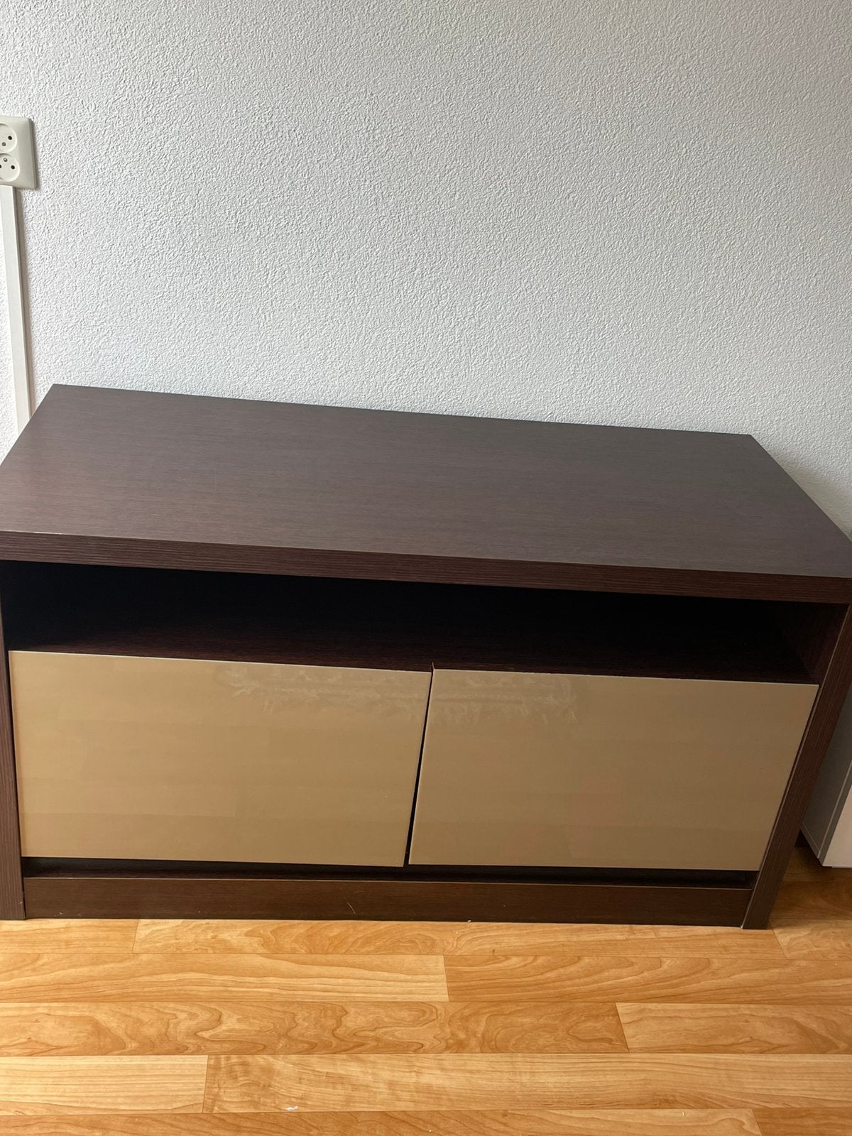Donkerbruin TV-meubel, Ophalen, 100 tot 150 cm, Zo goed als nieuw, Minder dan 100 cm