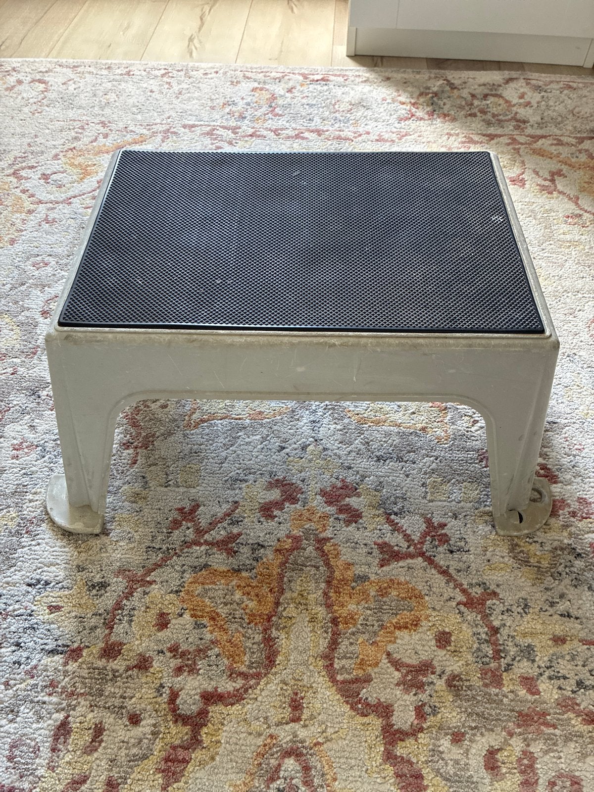 Stevig opstapje voor caravan of camper - 23cm hoog, Caravans en Kamperen, Ophalen, Gebruikt