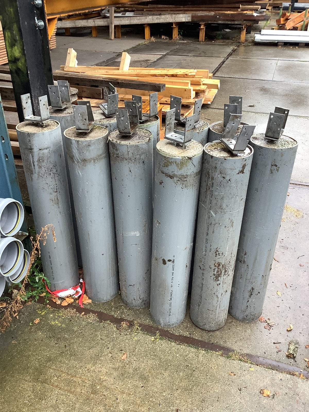Betonpoeren met anker, Ophalen, Zo goed als nieuw, Minder dan 180 cm, Palen