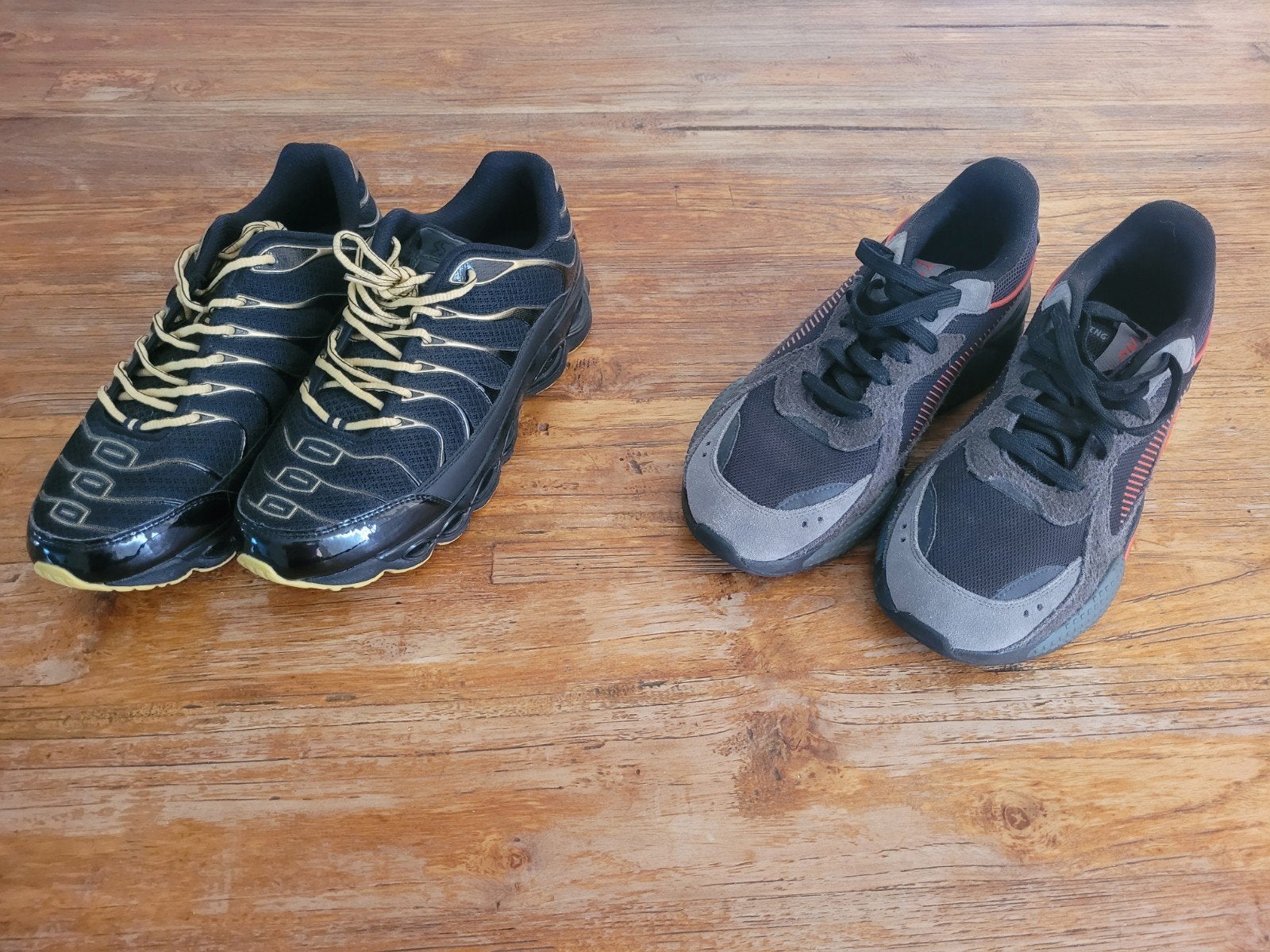 Zwart/rood/grijs rsx puma maat 42, Ophalen of Verzenden, Zo goed als nieuw