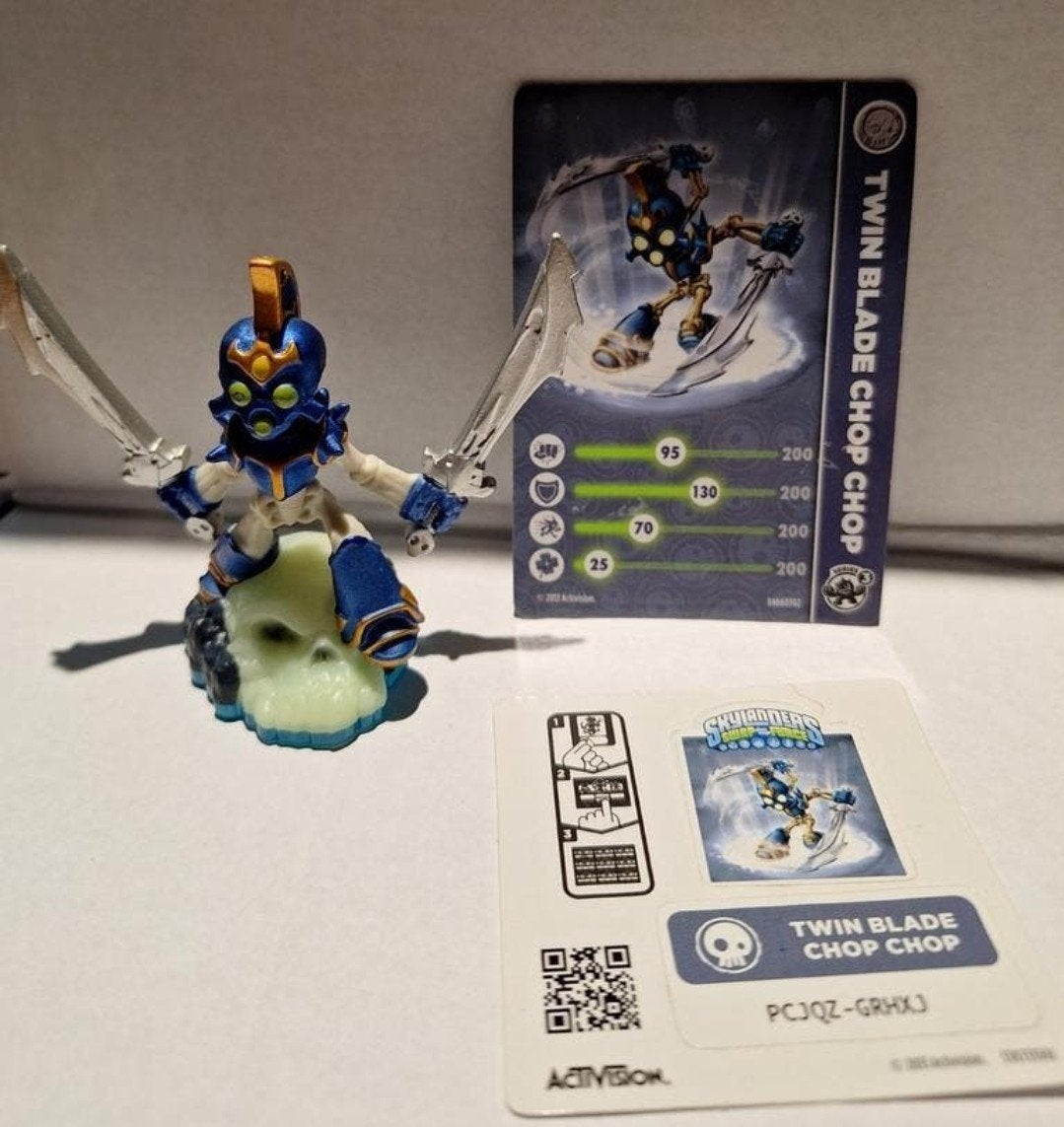 Skylanders Twin Blade Chop Chop figuur + karakterkaart Wii, Avontuur en Actie, 2 spelers, Ophalen of Verzenden, Zo goed als nieuw