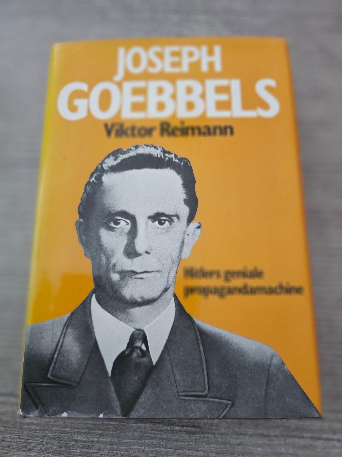 Joseph Goebbels: Hitlers geniale propagandamachine, Ophalen of Verzenden, Gelezen, Viktor Reimann