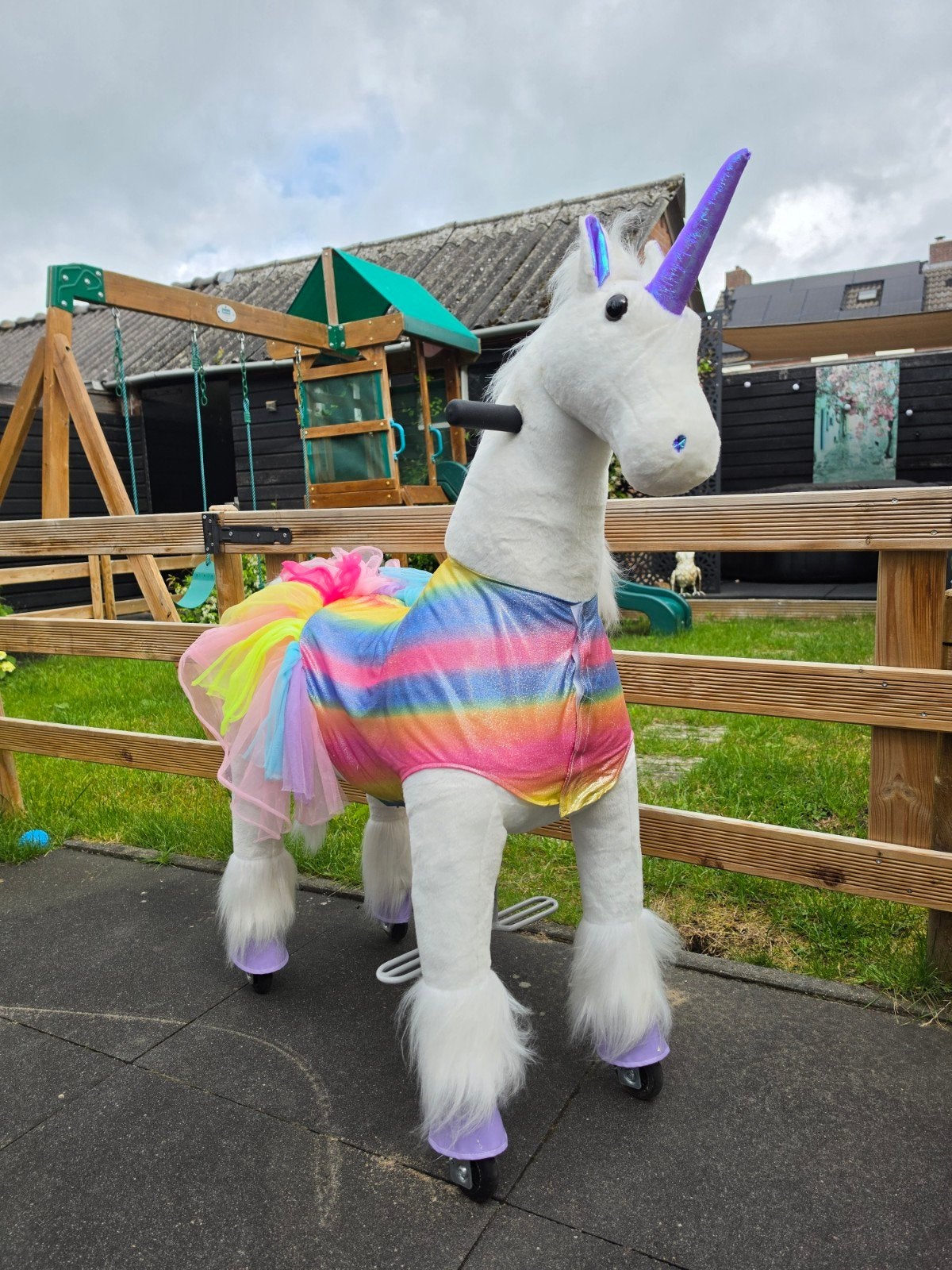 Unicorn rijdend model zithoogte 65cm, Ophalen, Gebruikt, Loopvoertuig