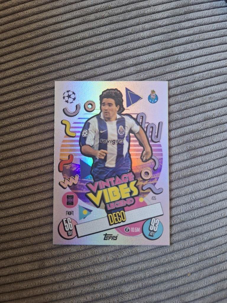 Topps Match Attax Deco Vintage Vibes Legend  voetbalKaart, Ophalen of Verzenden, Zo goed als nieuw, Losse kaart, Foil