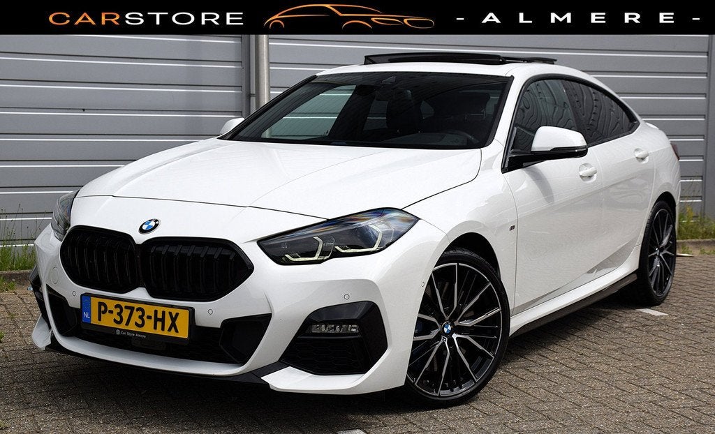 BMW 2-serie Gran Coupé 218i*M-Pakket*PANO*ACC*19'Inch*H&K*5, 136 pk, Gebruikt, 1350 kg, Wit