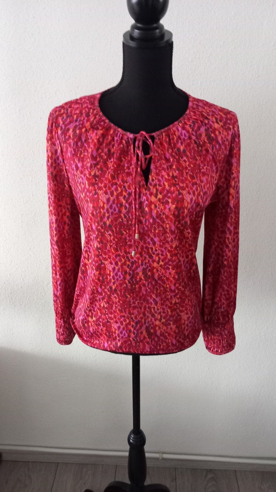 K-DESIGN+ PRACHTIGE ROODTINTEN TRAVEL BLOUSE/TOP NIEUW!!, Maat 38/40 (M), K-design, Nieuw, Ophalen of Verzenden