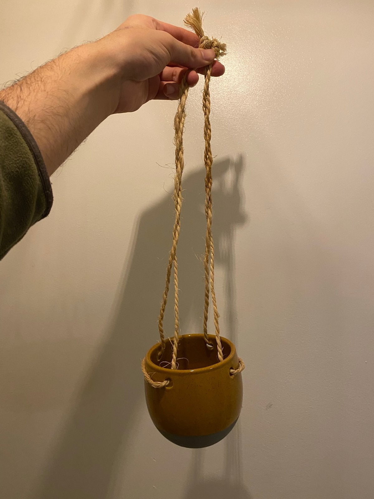Mini hangende bloempot van aardewerk, Gebruikt, Rond, Binnen, Ophalen of Verzenden