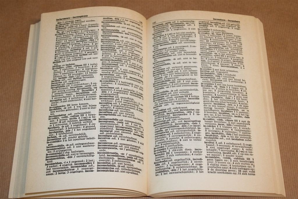 Prisma Handwoordenboek Latijn-Nederlands — H.H. Mallinckrodt, Ophalen of Verzenden, Gelezen, Van Dale, Latijn