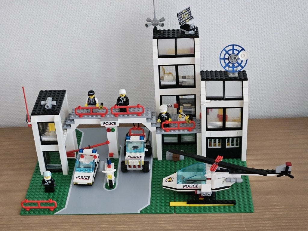 Lego nr. 6398-1 - Police Central Precinct Headquarters., City, Lego, Ophalen of Verzenden, Zo goed als nieuw