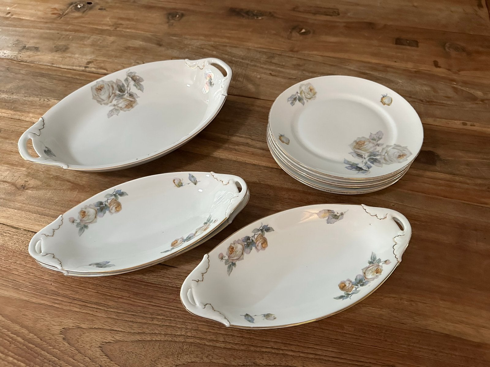 Vintage Boheems porseleinen serveerset met rozenmotief, Antiek en Kunst, Ophalen