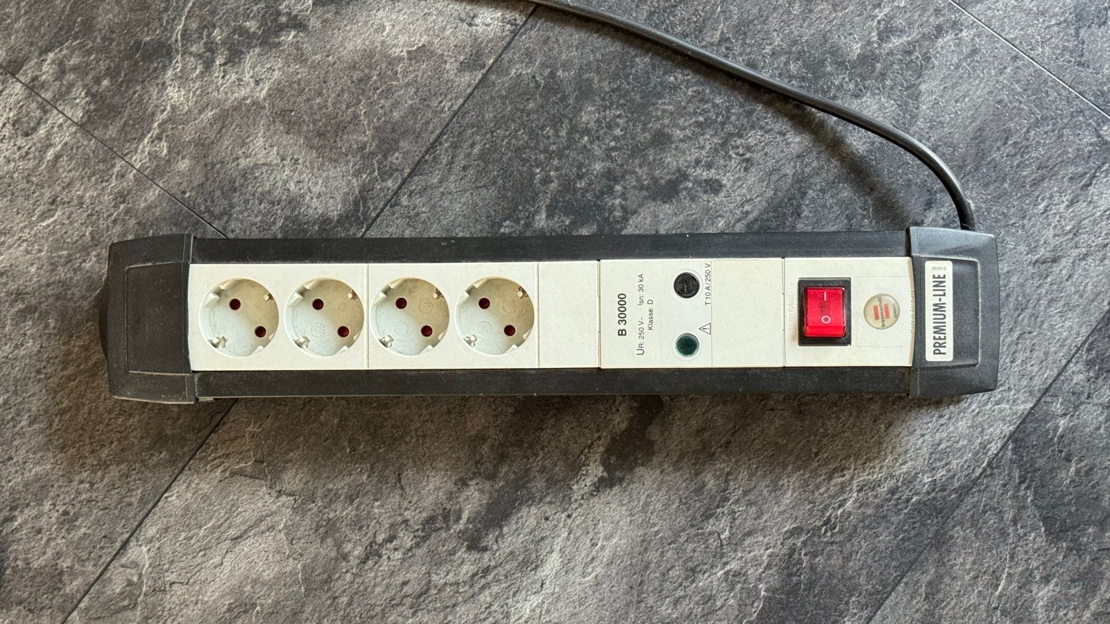 Brennenstuhl Premium-Line B30000 + overspanningsbeveiliging, Ophalen of Verzenden, Gebruikt, Brennenstuhl, Stekkerdoos