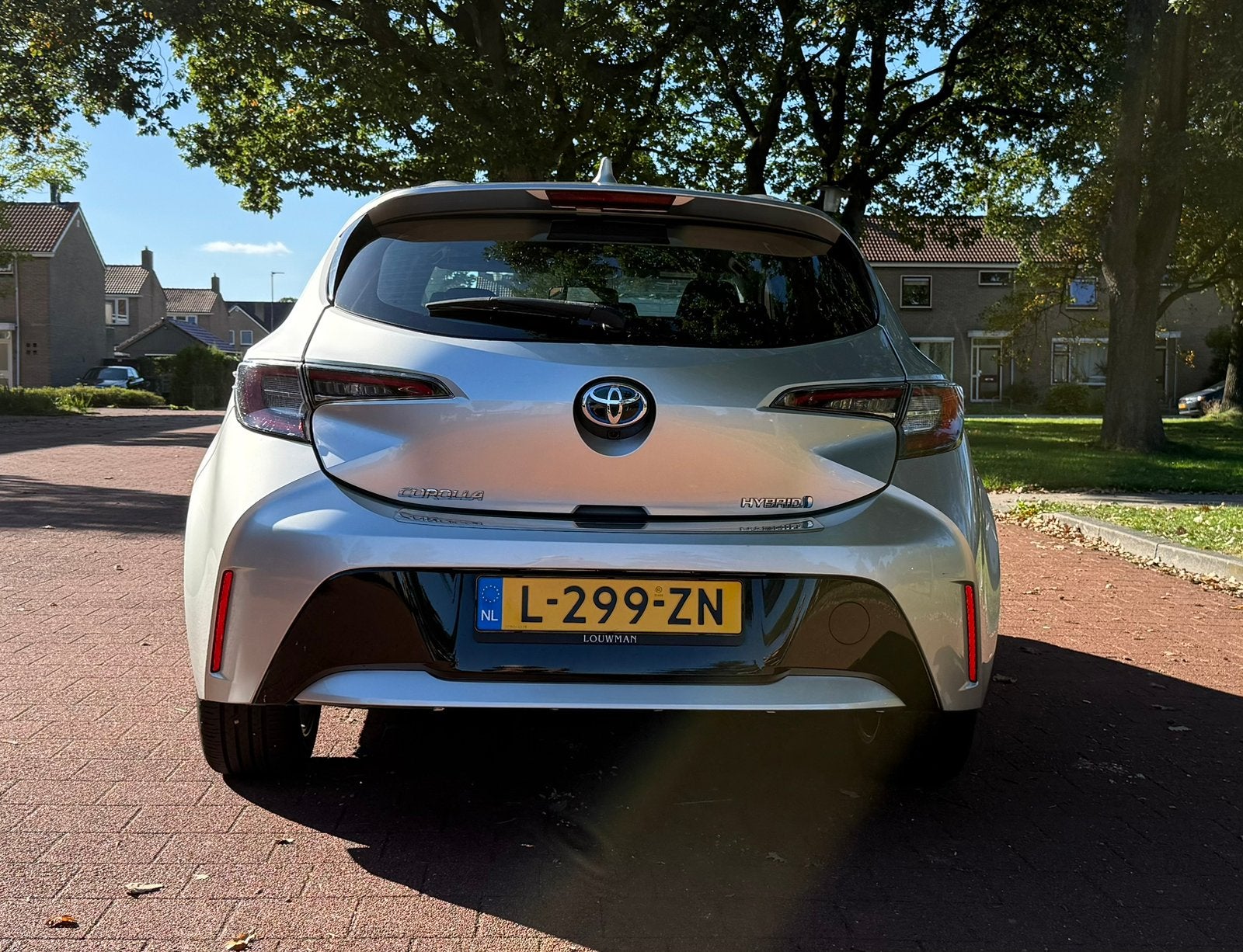 Foto 6 van Toyota Corolla 1.8 Hybrid Hatchback sports