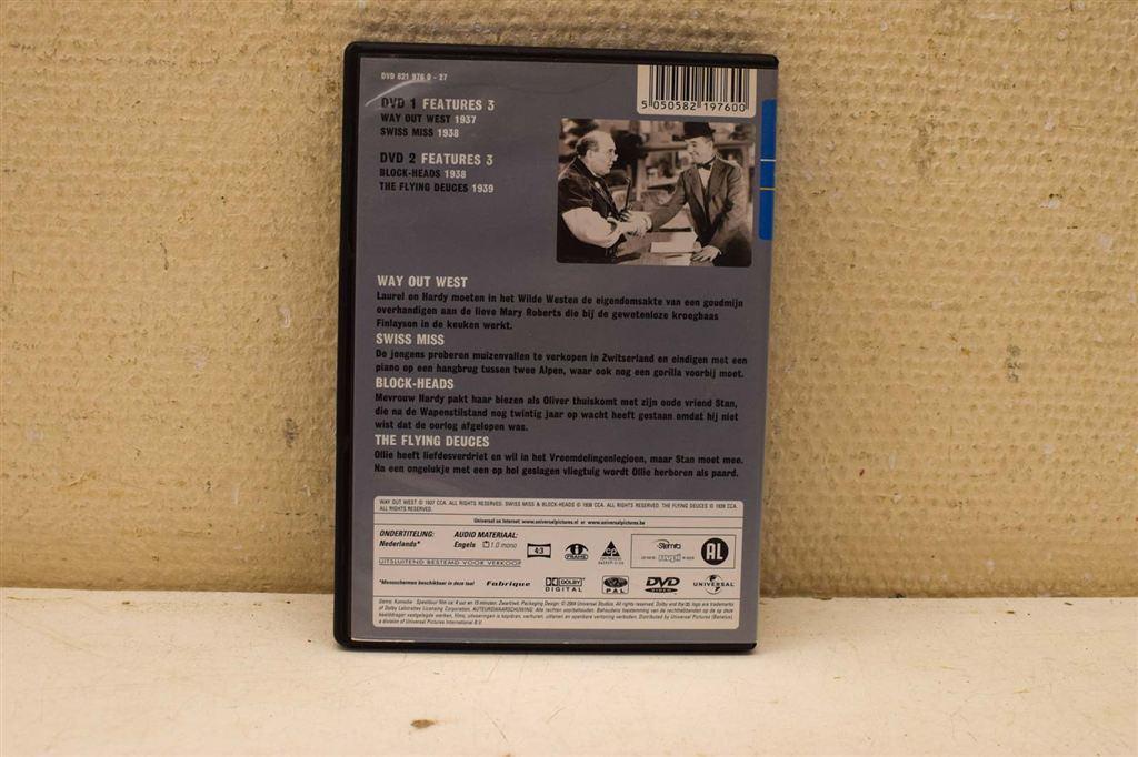 Laurel & Hardy Features 3 47526, Ophalen of Verzenden, Gebruikt