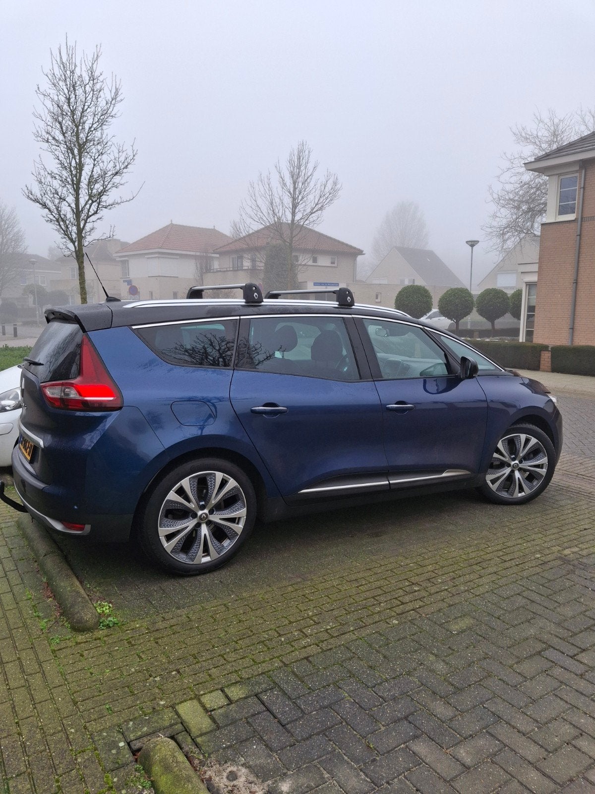 Dakdragers voor Renault Grand Scenic IV / 4 2016 - 2022, Ophalen, Zo goed als nieuw