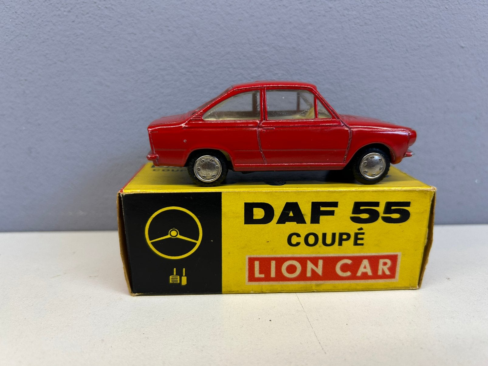 Lion toys car Daf 55 Coupe type 1, Ophalen of Verzenden, Zo goed als nieuw, Bus of Vrachtwagen, Lion Toys