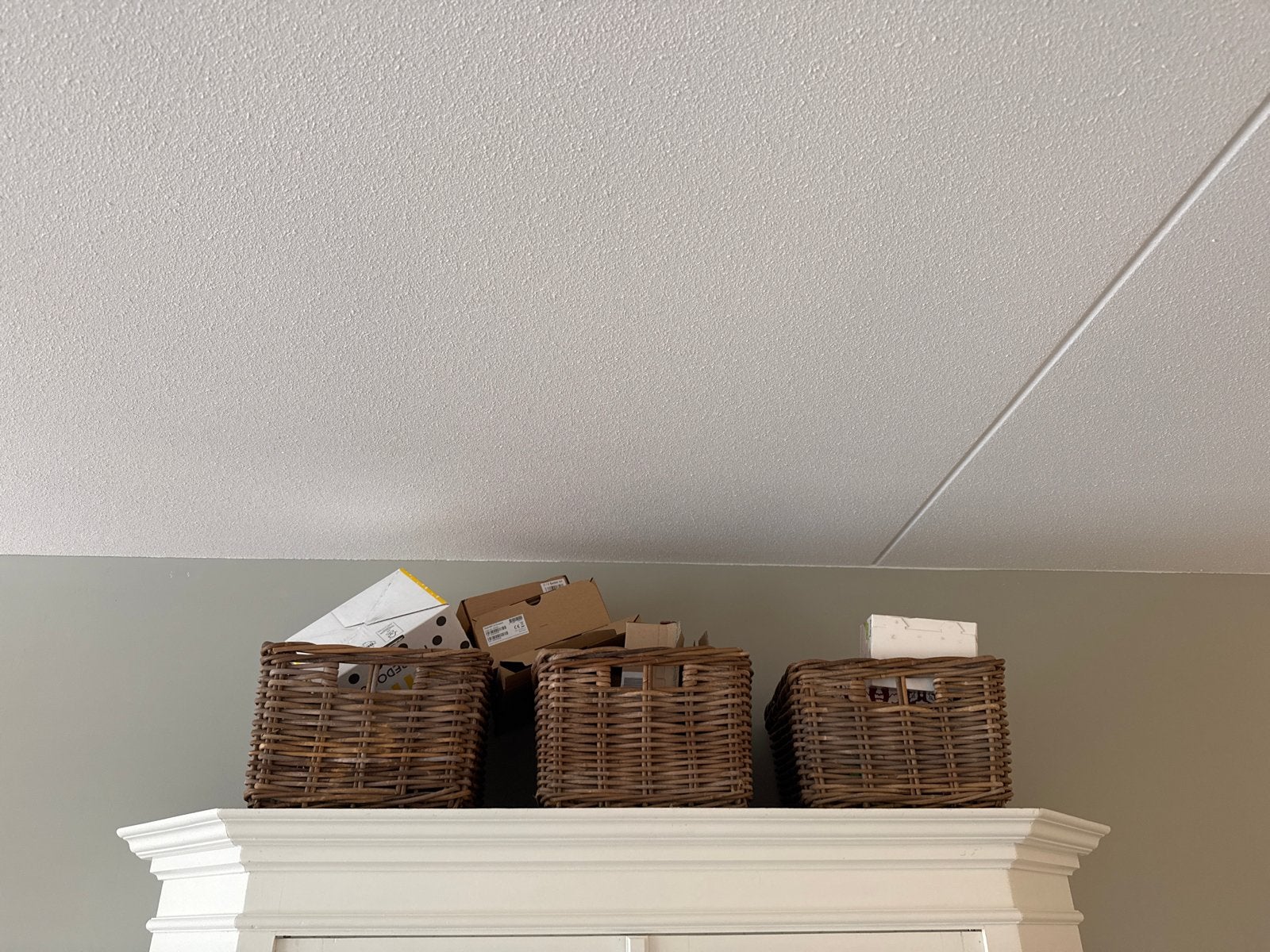 Grote rieten manden voor opslag of oud papier, Ophalen, Gebruikt, Gevlochten, Mand
